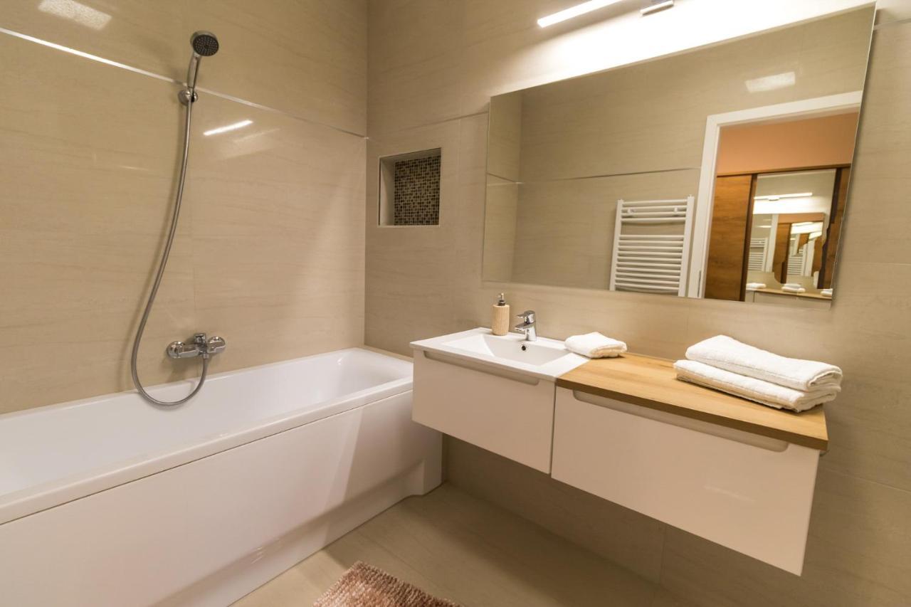 Thermal Lux Weninger Apartman Kiskunhalas Kültér fotó